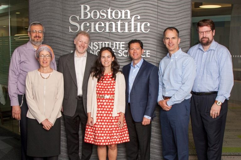 Professor Hielscher wins the first X-Challenge competition at Boston Scientific